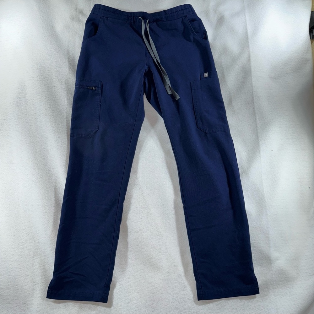FIGS Navy Cargo Pants Straight leg drawstring medical veterinarian nursing